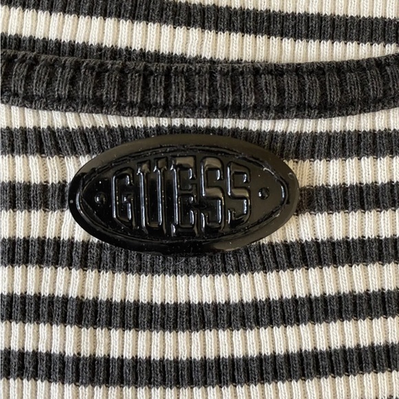 VINTAGE GUESS 90’s Y2K Grunge Black & White Striped Short Sleeve Crop Top - Picture 6 of 6